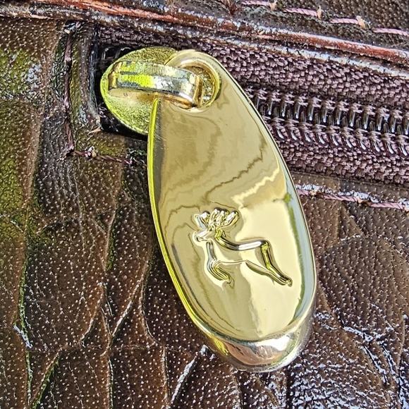 Ashwood brown crocodile print Crossbody Bag Snap Flap Shut with Gold - Picture 6 of 9